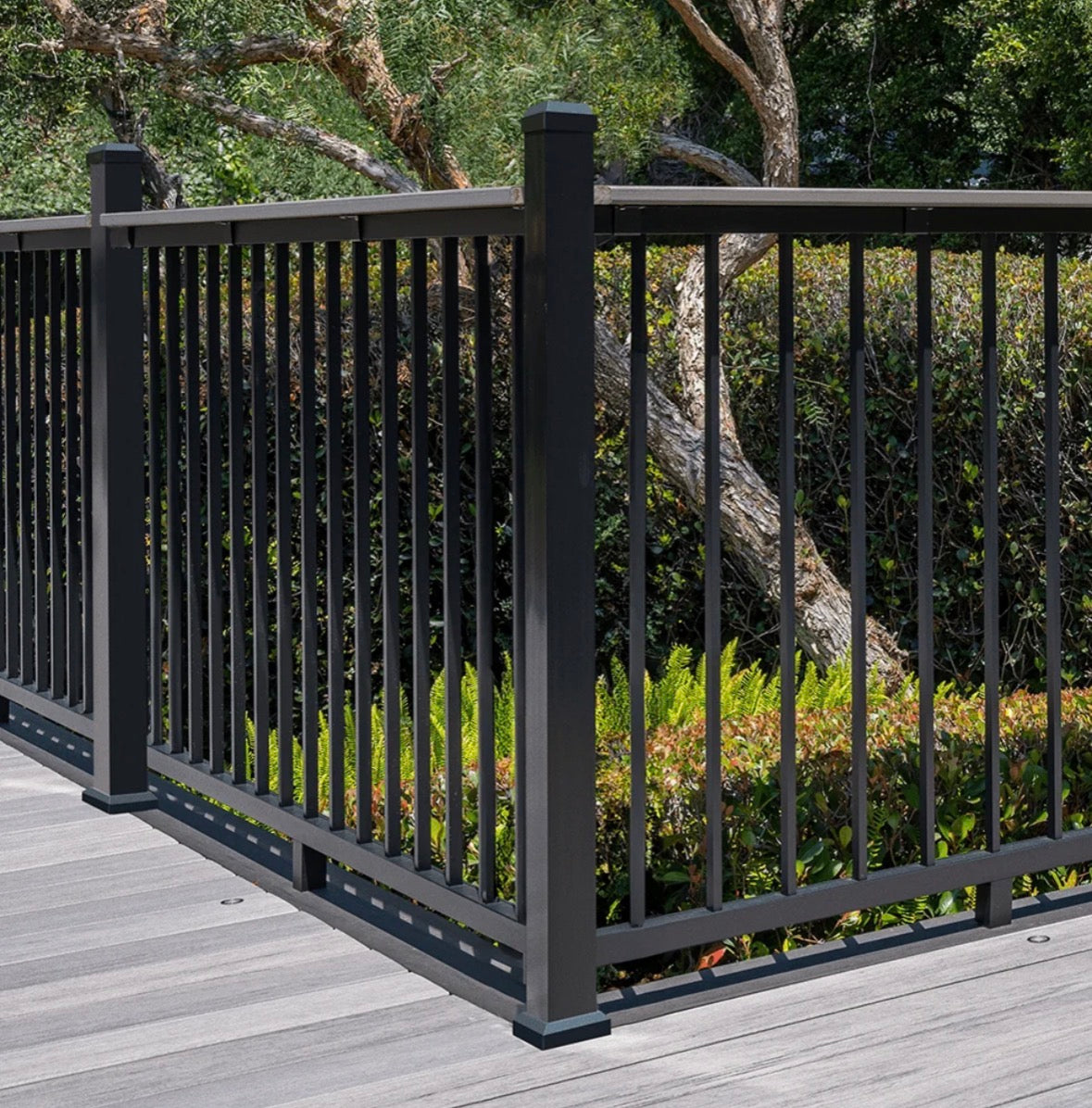 TimberTech® Fulton 3x3" Steel Post Kit
